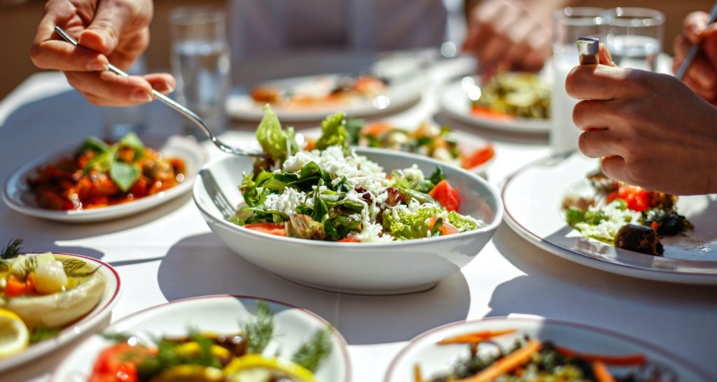 Como saúde, tecnologia e sustentabilidade moldam o futuro do food service