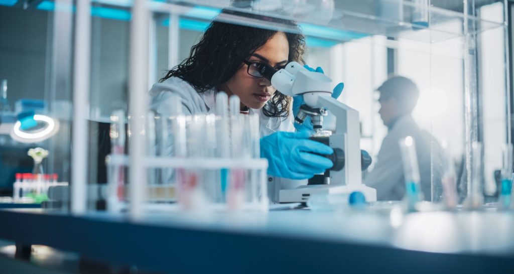 Levar biotecnologia do laboratório à fábrica é grande desafio, dizem executivos