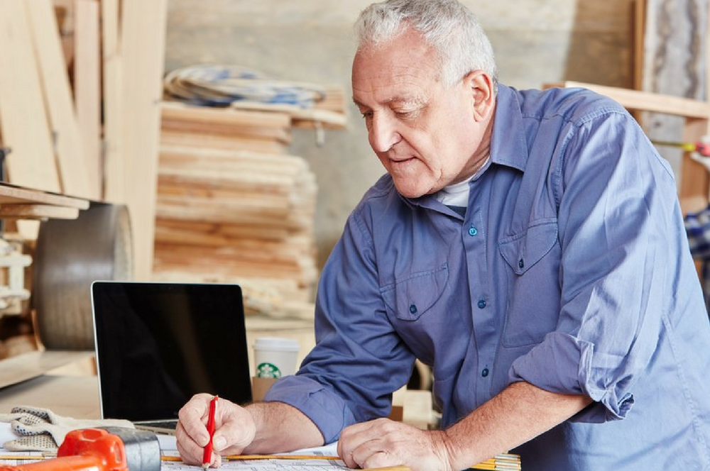 Alô, marceneiro: saiba como tornar-se um bom vendedor de seus projetos