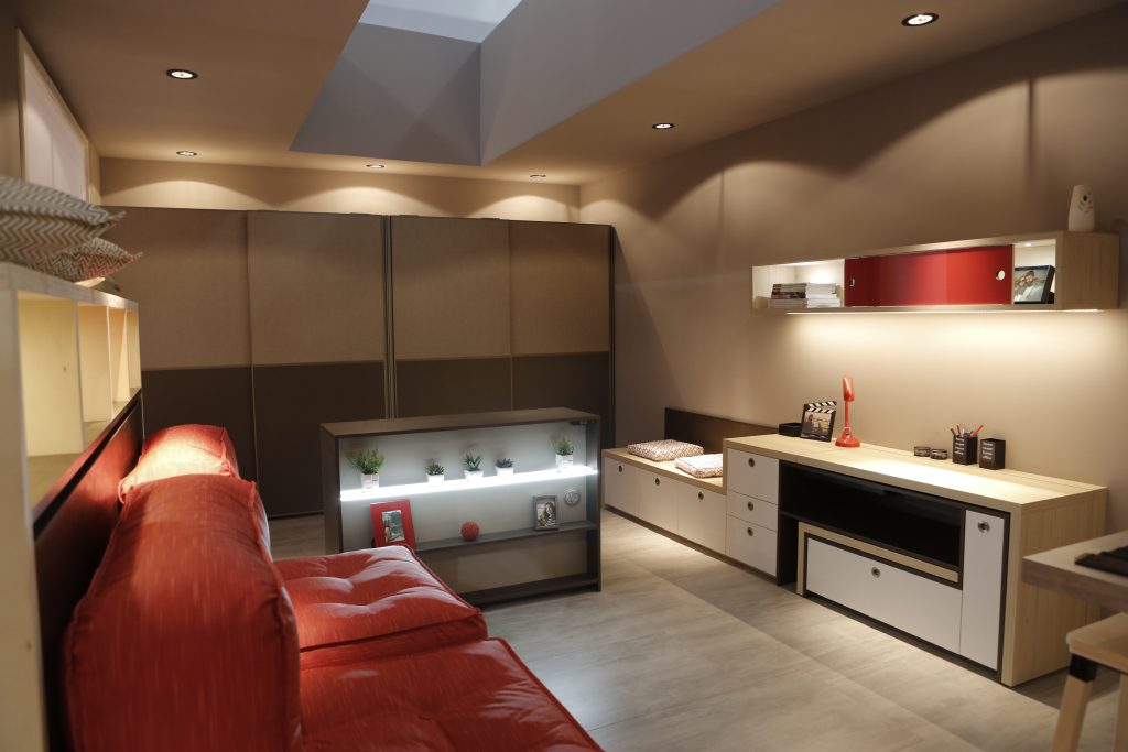 Veja os móveis multifuncionais do apartamento de 32m² montado na ForMóbile 2016