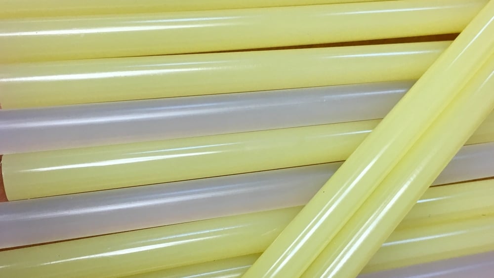 Adesivos PUR e base água: cuidados para uma aplicação de qualidade