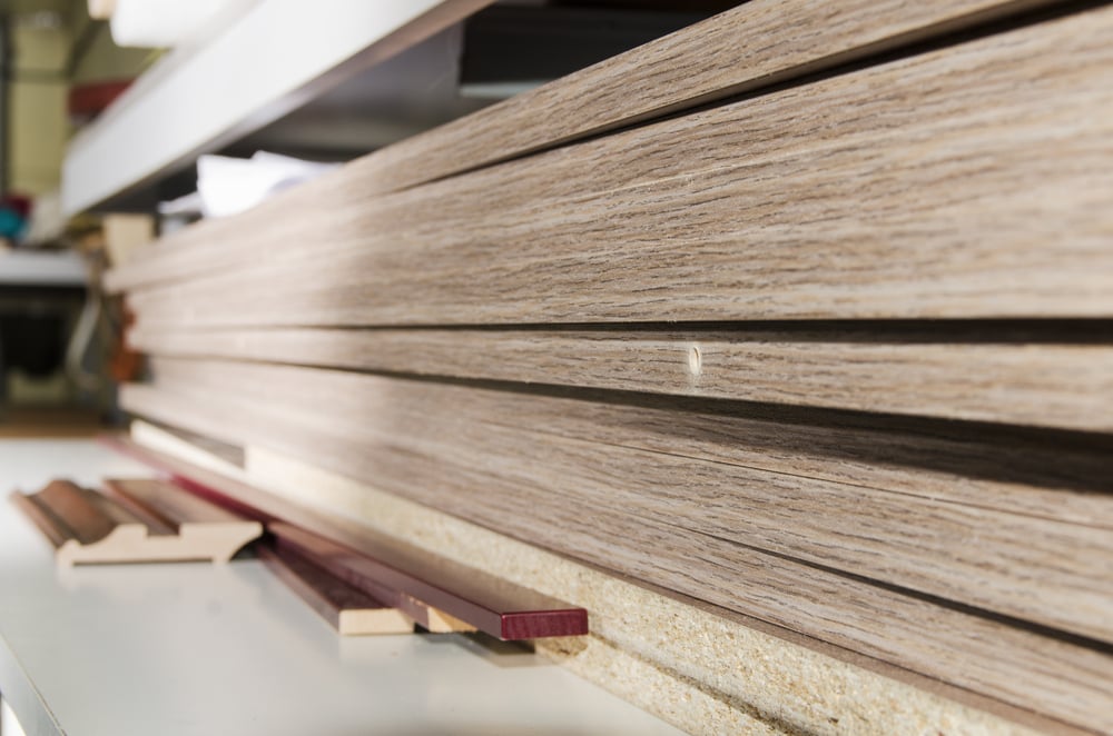 Pinus ou eucalipto: qual a melhor opção para produção de painéis de MDF?