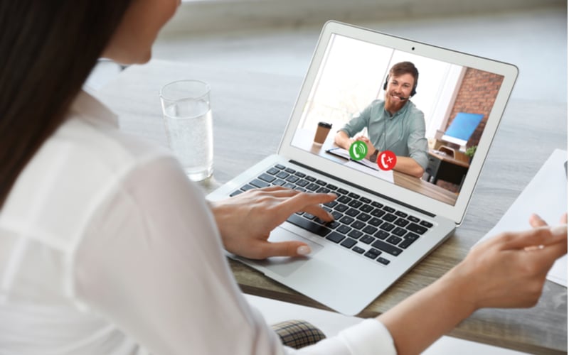 3 formas de se relacionar com seus clientes à distância