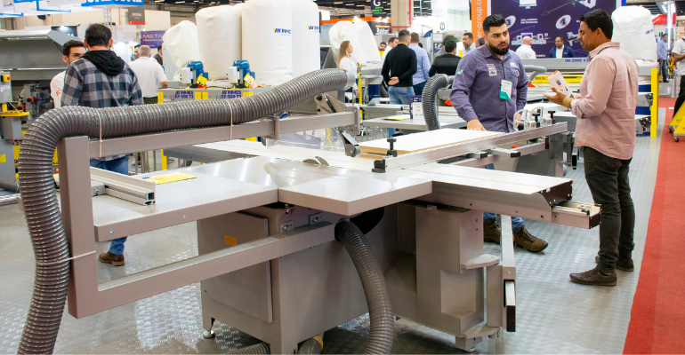 4 dicas para acertar na compra de máquinas para marcenaria