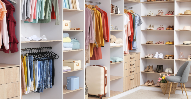 Marcenaria para closet: o que não pode faltar neste ambiente