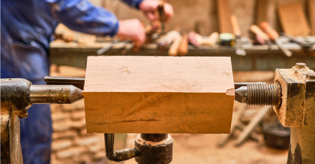 Tudo sobre o torno para madeira