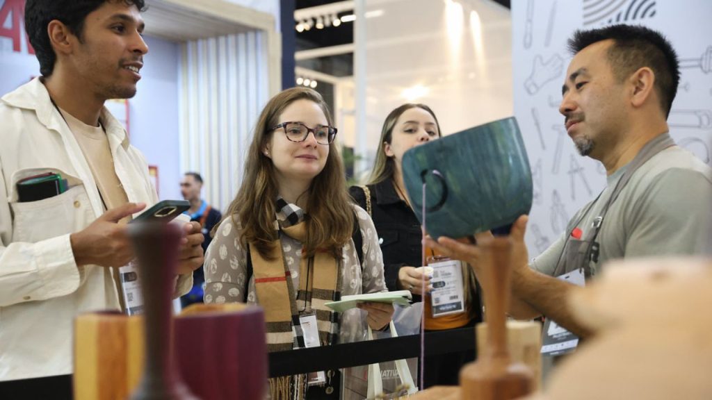 O triângulo do sucesso no setor moveleiro: Conectar, Informar e Vender