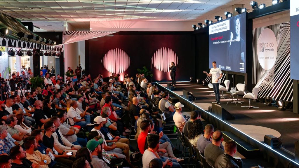 Palco ForMóbile reúne especialistas e tendências para o setor moveleiro