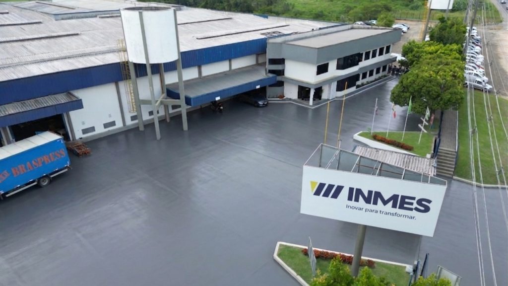 Por dentro da nova linha de centros de usinagem para madeira da INMES