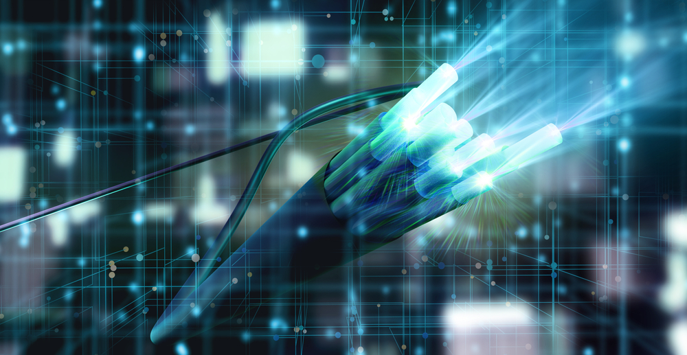 Cabo drop da era F5G e conector de fibra óptica para montagem em campo