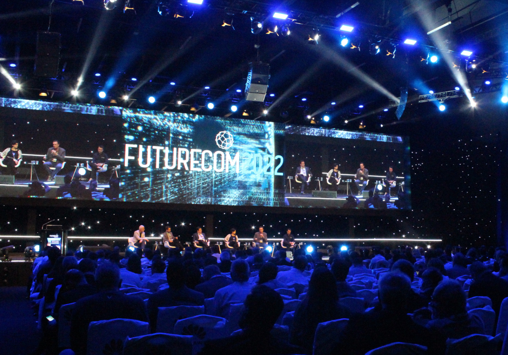 “Fabricantes e operadoras investem muito, mas monetizam pouco desde o 4G”, diz CEO da Ericsson