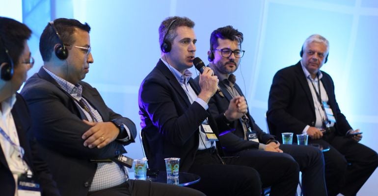 FWA e a divergência de visões – e no Brasil, como que vai ser?