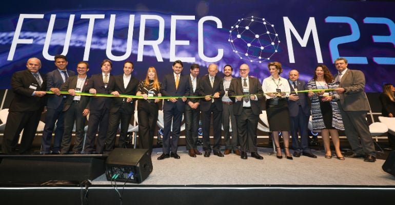 Ministro das Comunicações, Juscelino Filho, e autoridades do Governo marcam presença na abertura do Futurecom 2023