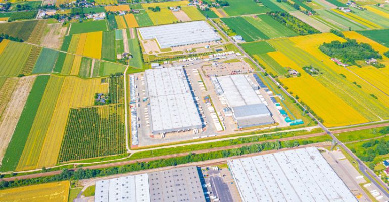 Nearshoring e reshoring: o que são e oportunidades para o setor logístico