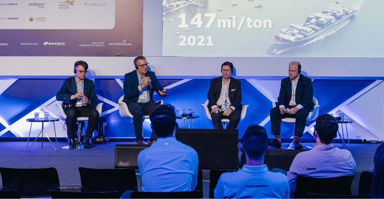 Inovação no transporte internacional de cargas: avanços e desafios do setor