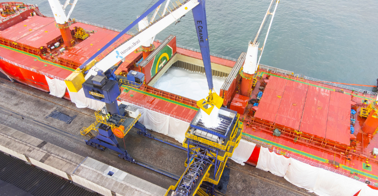 Guindastes Hidráulicos: impulsionando a eficiência dos portos brasileiros