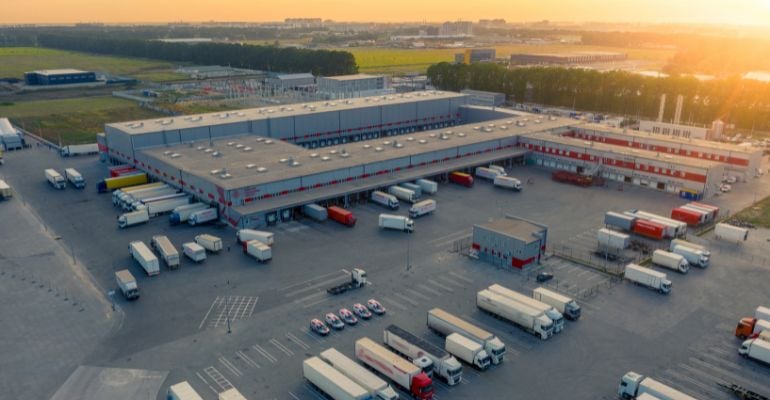 Novos centros logísticos vêm aquecendo a indústria construtiva