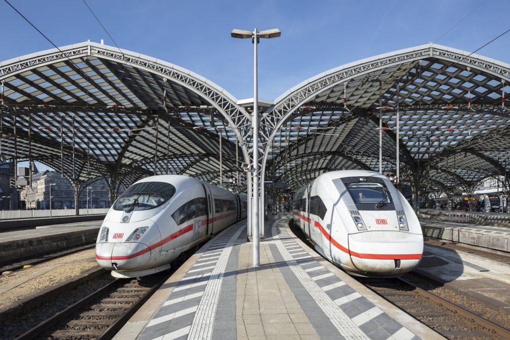 Gêmeos digitais no setor ferroviário: maximizando o gerenciamento de ativos no Brasil