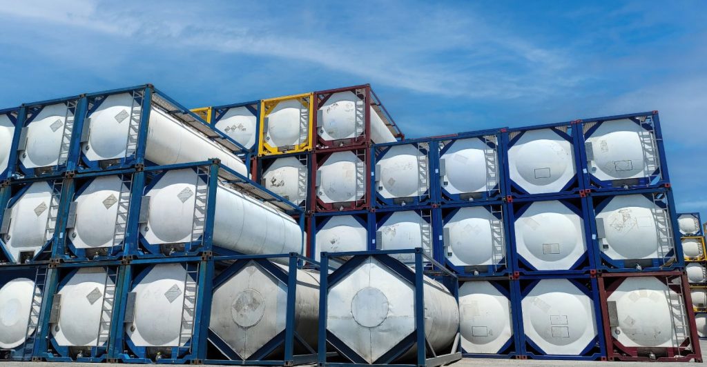 Transporte de alimentos e produtos agrícolas: os contêineres que movem o comércio global