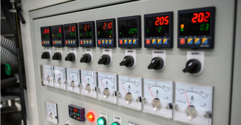 Controle de temperatura na indústria do plástico