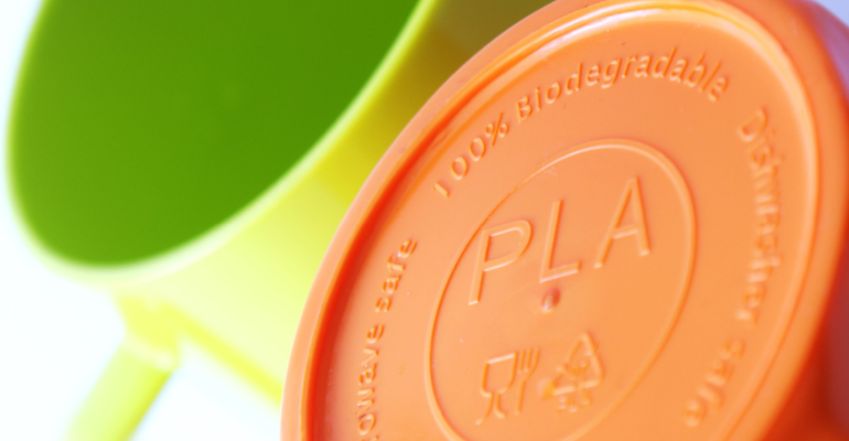 O que é PLA: Conheça o poliácido láctico e suas aplicações na indústria do plástico