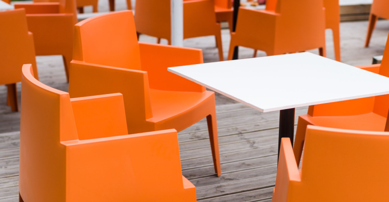 Uso do plástico reciclado na fabricação de móveis