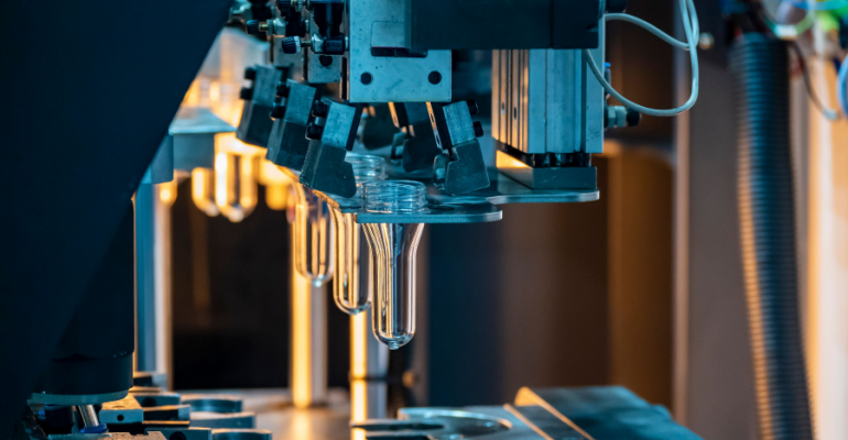 Veja como driblar o problema das rachaduras de materiais no processo de moldagem por sopro