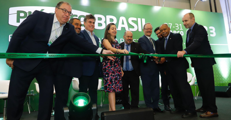 Cerimônia de abertura e coletiva da ABIMAQ abrem a Plástico Brasil 2023