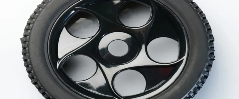 pneu produzido a partir das aplicações do plástico na indústria automotiva