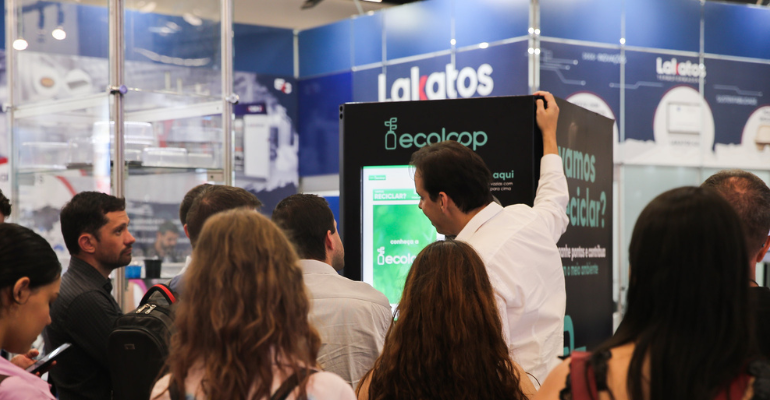 Como a indústria do plástico pode utilizar ações de merchandising?