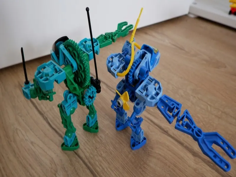 brinquedo de plástico feito de poliestireno