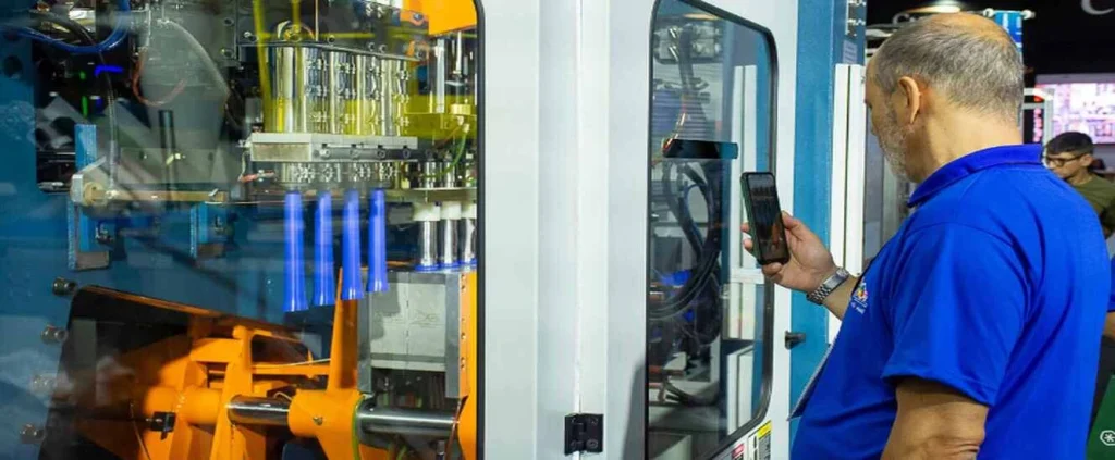 Máquina sopradora de plástico: benefícios, aplicações e diferenciais