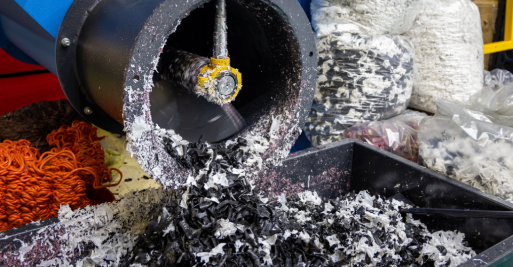 Reciclagem de plástico pós-consumo volta a crescer no Brasil