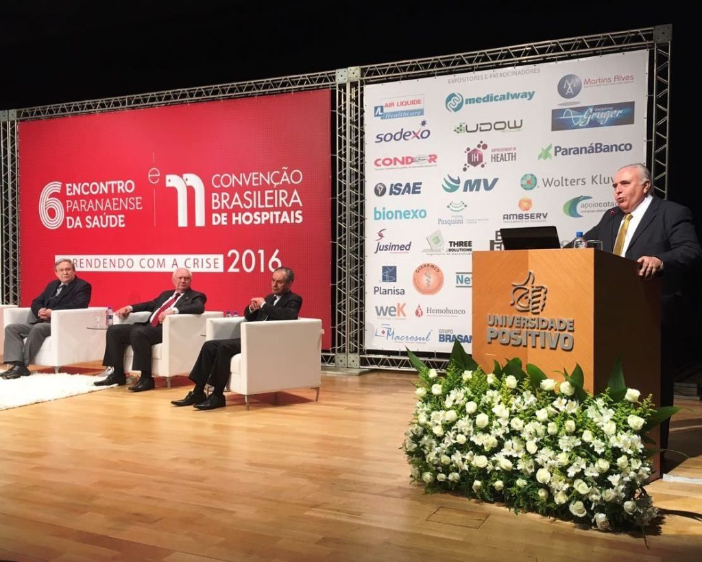 Encontro debate crise no setor e aponta perspectivas e estratégias para enfrentá-la