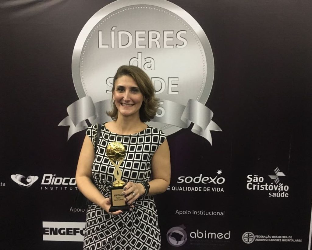 Hospitalar recebe Prêmio Líderes da Saúde