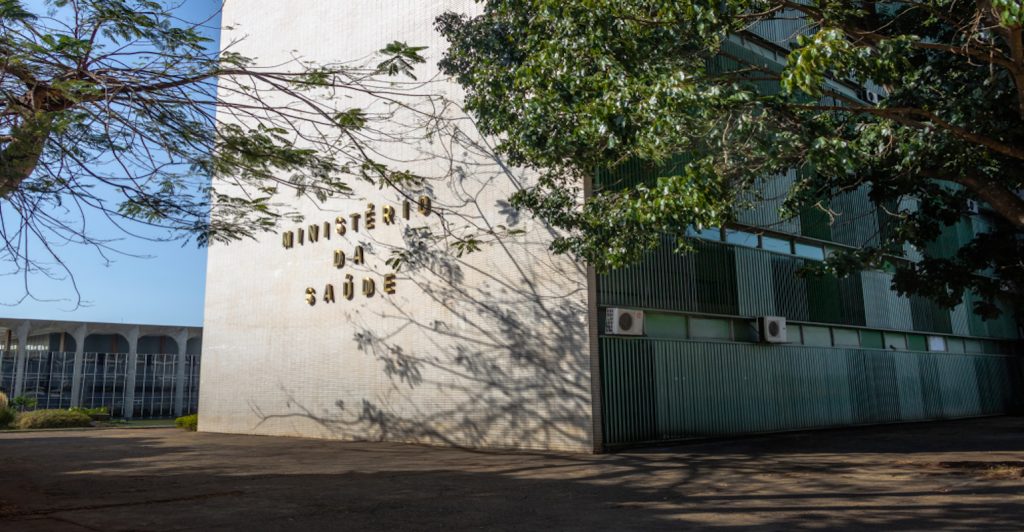 Governo anuncia diversas ações para frear a pandemia