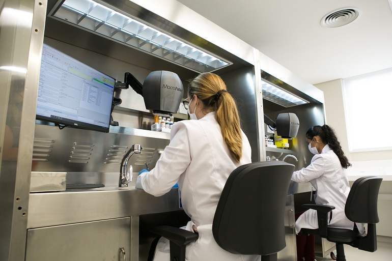 Hospital Moinhos de Vento inaugura seu  laboratório de patologia