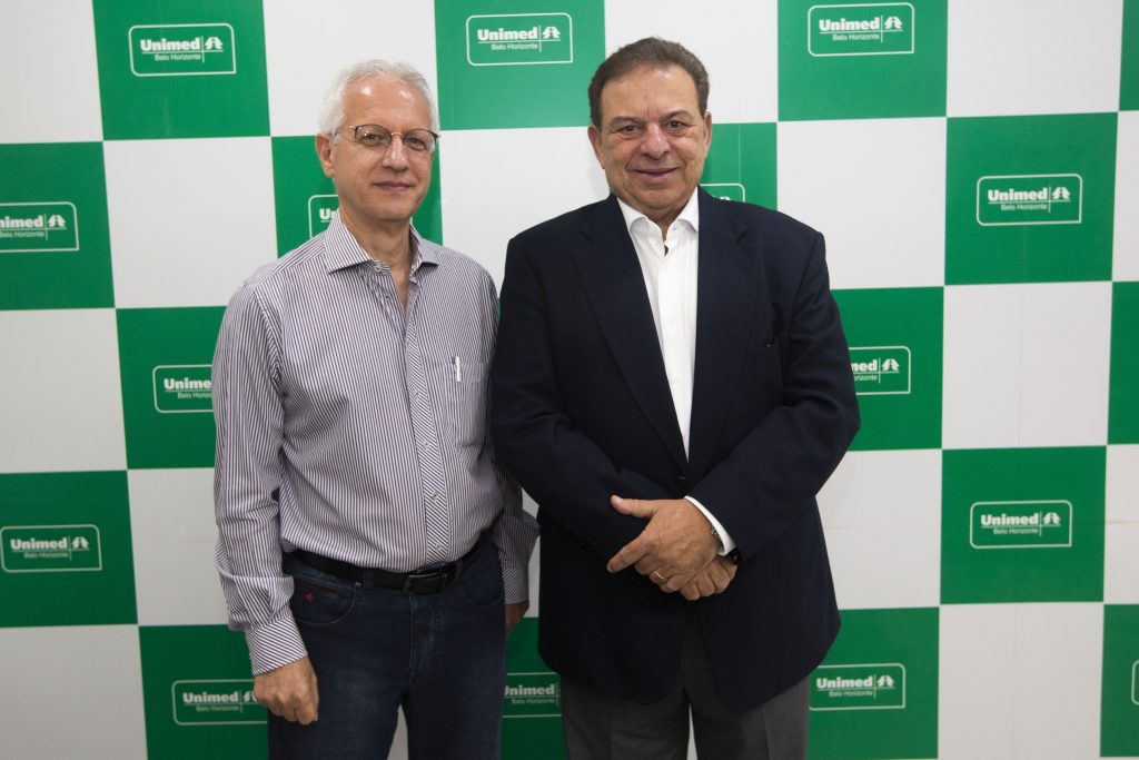 Unimed-BH e Drogaria Araujo firmam parceria para desconto em medicamentos