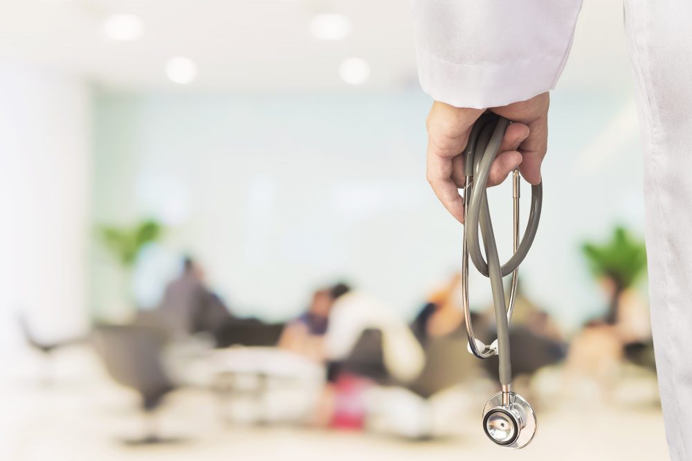 64% dos médicos brasileiros acham que população não está preparada para lidar com pandemia, mostra pesquisa Ipsos