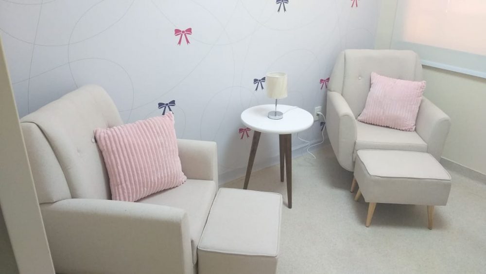 Complexo Hospitalar de Niterói inaugura consultório de amamentação