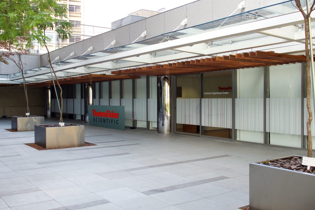Thermo Fisher inaugura laboratório do futuro em São Paulo