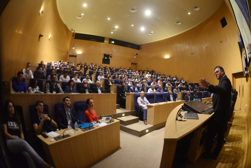 Com auditório lotado, Simpósio Internacional de Inovação Tecnológica Médica encerra atividades de 2019 do IRCAD