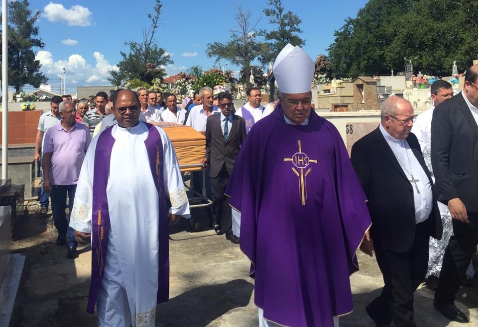 Autoridades se despedem, em Minas Gerais, de Wanessa Portugal, CEO da Pró-Saúde