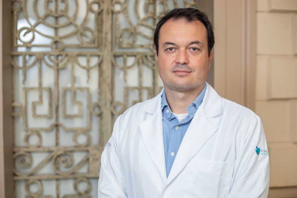 Vera Cruz Hospital realiza técnica inédita de recuperação auditiva do interior de São Paulo