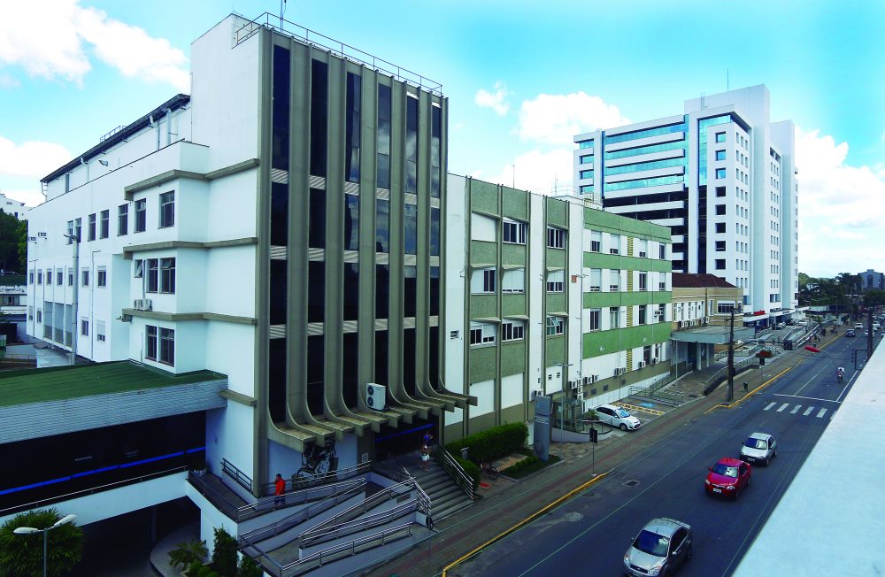 Hospital Dona Helena completa 104 anos celebrando conquistas de 2020