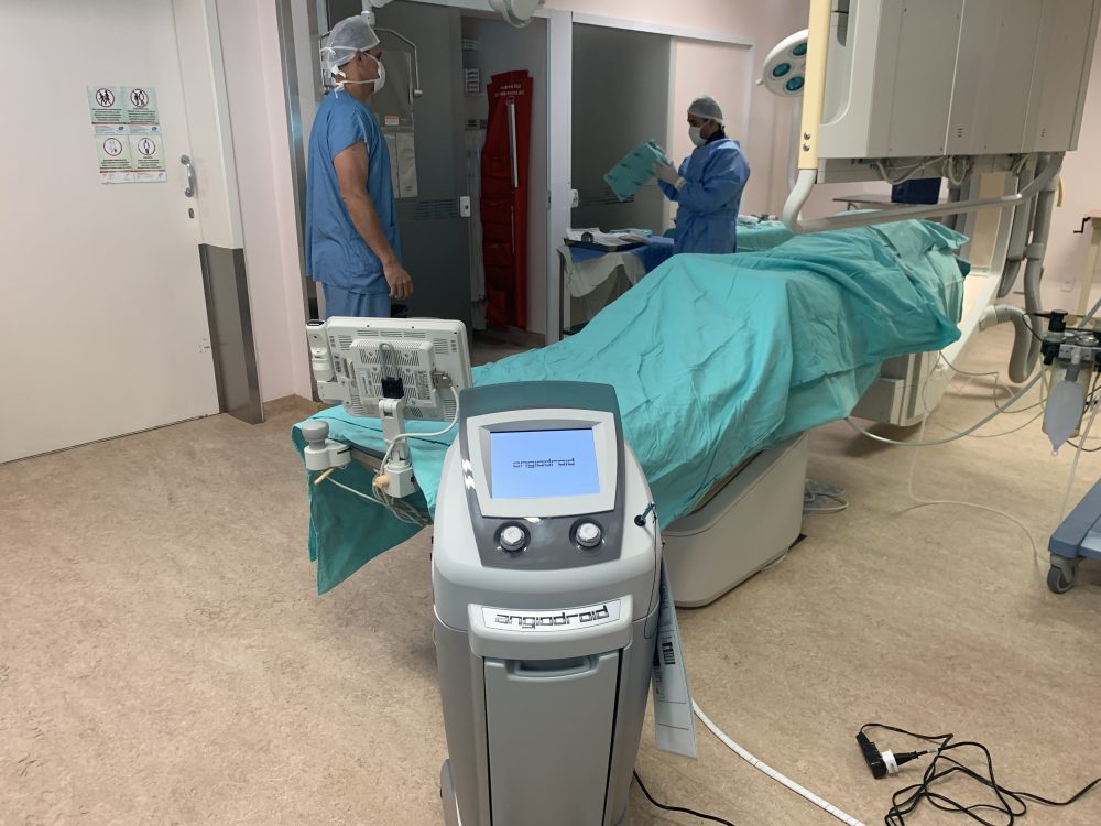 Novo equipamento para exames de angiografia está disponível para os pacientes do Hospital Santa Isabel