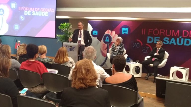 joao-alceu-no-forum-da-abrh