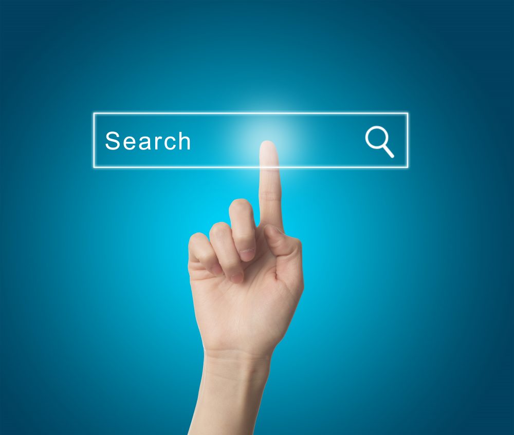 Pesquisa mostra que 7 em cada 10 pacientes recebem informações falsas sobre diagnósticos na internet