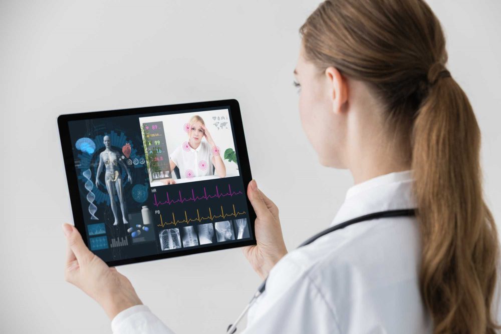 Enfermeira virtual Sara: veja como ela ajuda a diminuir custos com saúde!