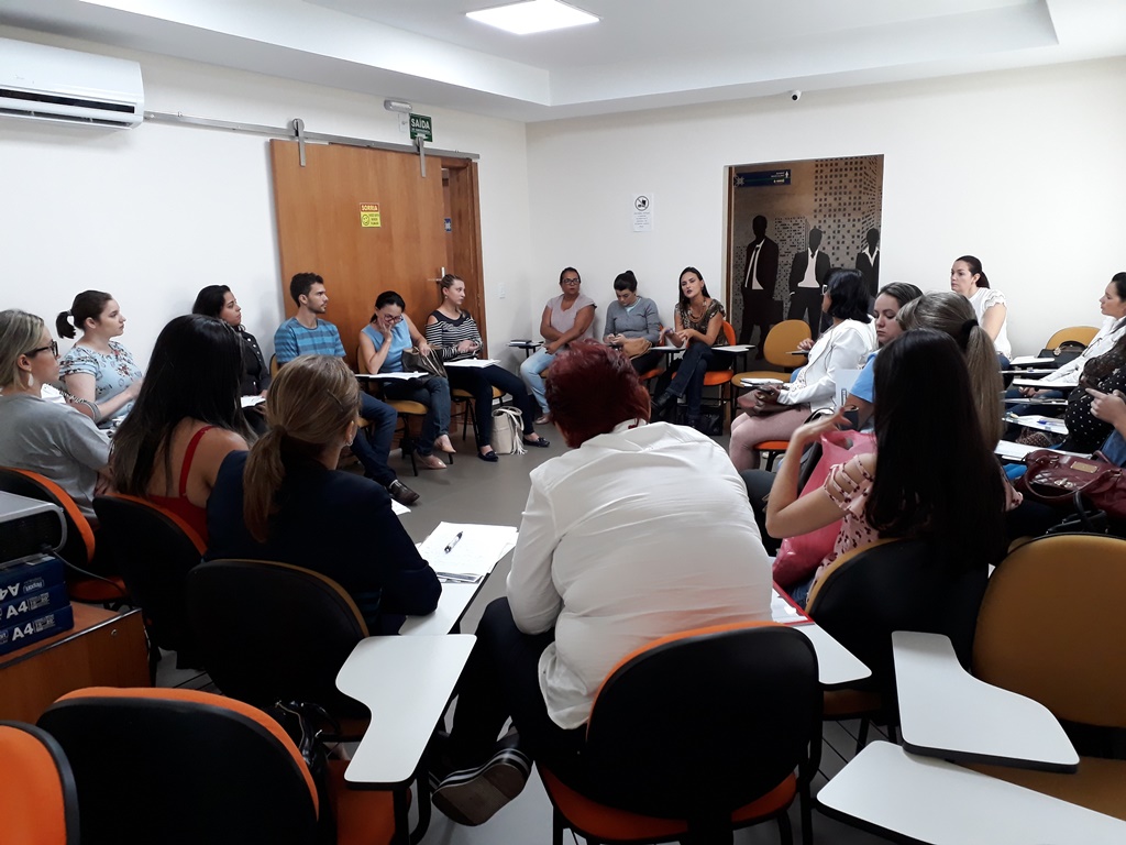 Grupo de estudos do Sindhoesg debate a segurança do paciente